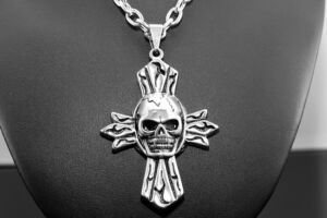 S2050 Přívěsek LEBKA + řetěz z chirurgické oceli