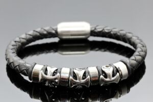 S2075 Náramek BLACK S KŘÍŽKY – chirurgická ocel