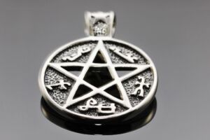 S2081 Přívěsek PENTAGRAM z chirurgické oceli