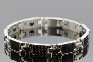 S2114 Náramek z chirurgické oceli 22/0,9 cm