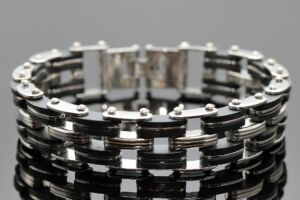 S2118 Náramek z chirurgické oceli 21/1,5cm