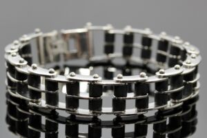 S2119 Náramek z chirurgické oceli 21/1,5cm