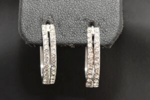 S2222 TŘPYTIVÉ náušnice z chirurgické oceli