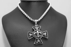 S2258 OBŘÍ KELTSKÝ KŘÍŽ + řetízek z chirurgické oceli