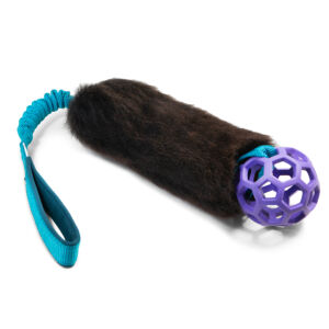 JW Pet Hol-EE koule s ovčí kůží a bungee 038