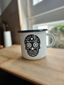 Plecháček Los Muertos white skull