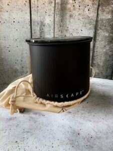 Airscape dóza na kávu Black Matte 300g