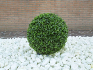 Umělá buxusová koule Deluxe (44cm)