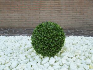 Umělá buxusová koule Deluxe (33cm)