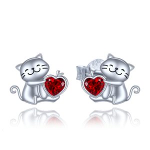 MINET Stříbrné náušnice kočky se srdíčkem s červenými zirkony