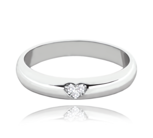 MINET+ Stříbrný snubní prsten se srdíčkem a bílými zirkony vel. 49