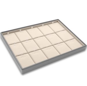 MINET Šedo-béžové prezentační plato na šperky – 15x řetízky s přívěskem / drobné sety – 31,5 x 22,5 cm