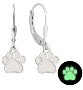 MINET Svítící bílé dětské stříbrné náušnice TLAPKY