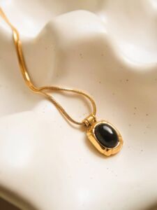 Náhrdelník DAX ČERNÝ 18K GOLD PLATED