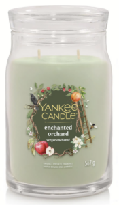 Yankee Candle vonná svíčka Signature Enchanted Orchard 567 g