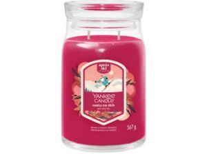 Yankee Candle vonná svíčka Signature Santa On Skis 567 g
